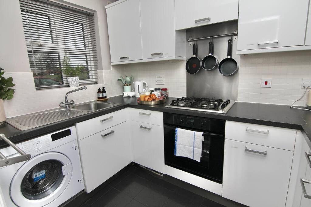 Daimler House - Cosy Home Near Coventry City Centre Eksteriør bilde
